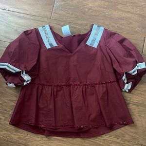 Queen or sparkles top game day size small worn once